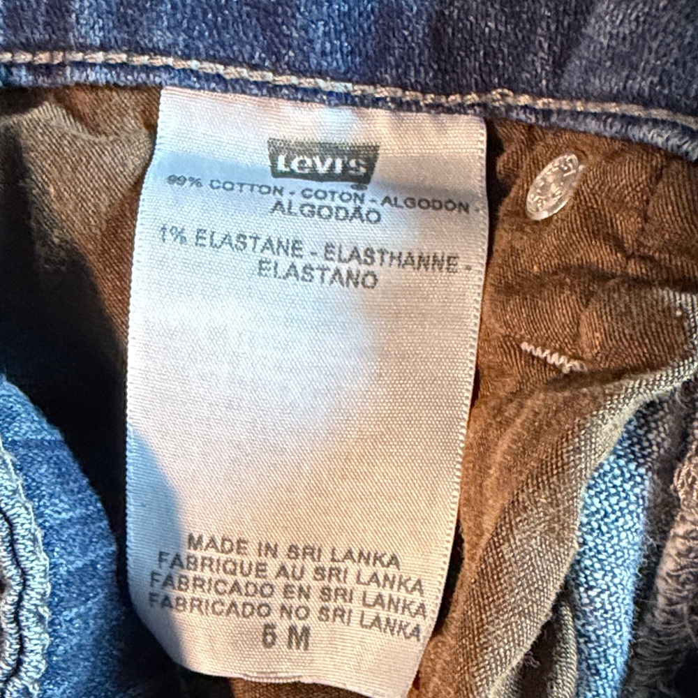 Levi's Dark Blue Flare Jeans - Picture 5 of 5